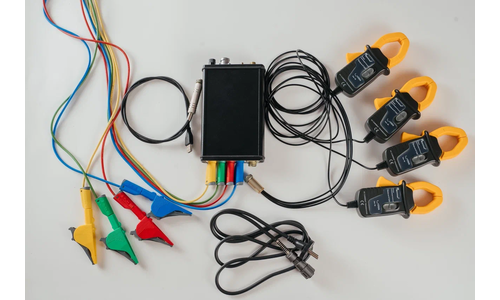 Прорыв-Т-А (800 А)с токоизмерительными клещами номинального значения 800 А, диапазон 50 А-960 А